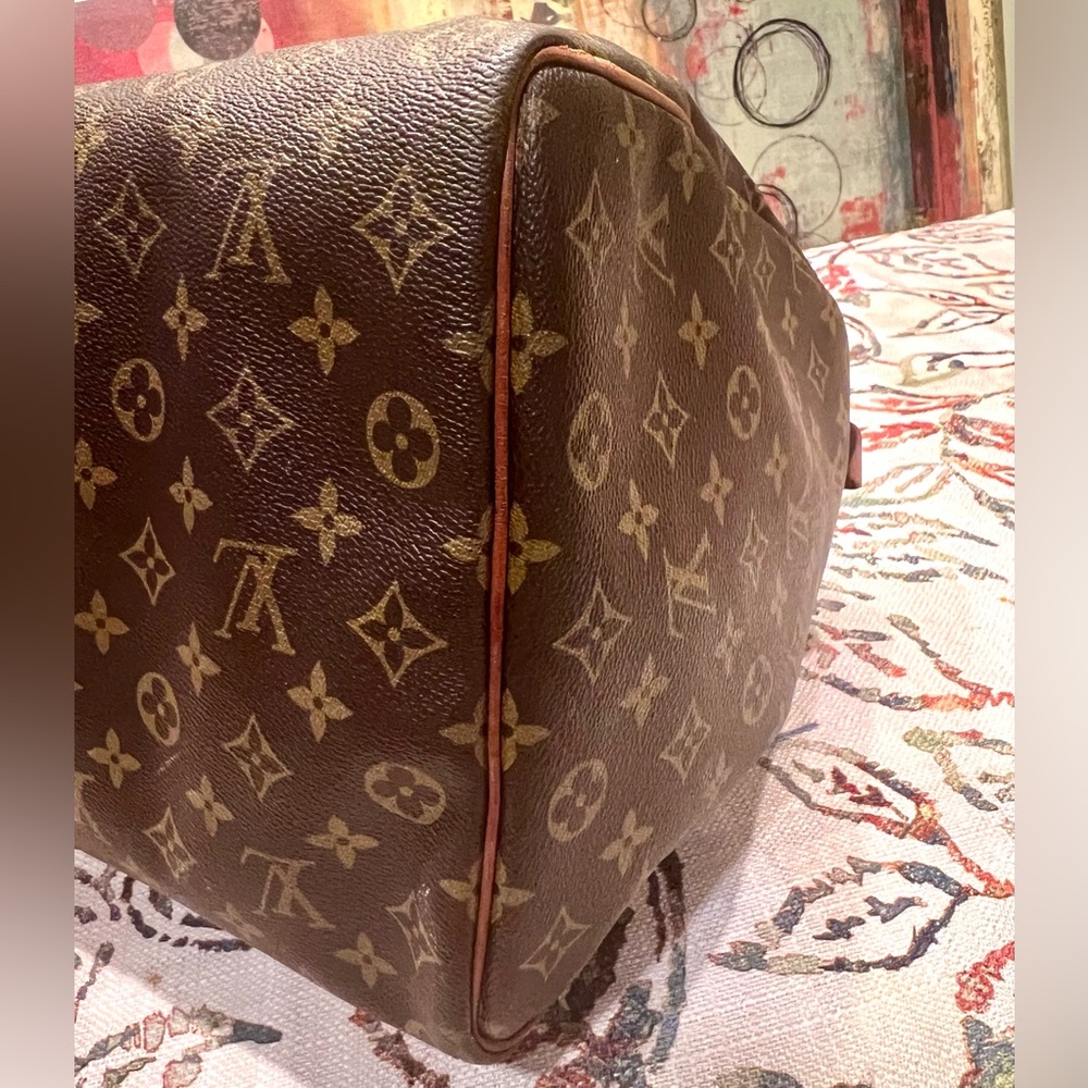Louis Vuitton Keepal 50 Classic Monogram Duffel Bag - Picture 12 of 16